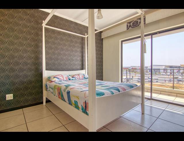 2 BEDROOM APARTMENT FOR SALE IN FOURWAYS